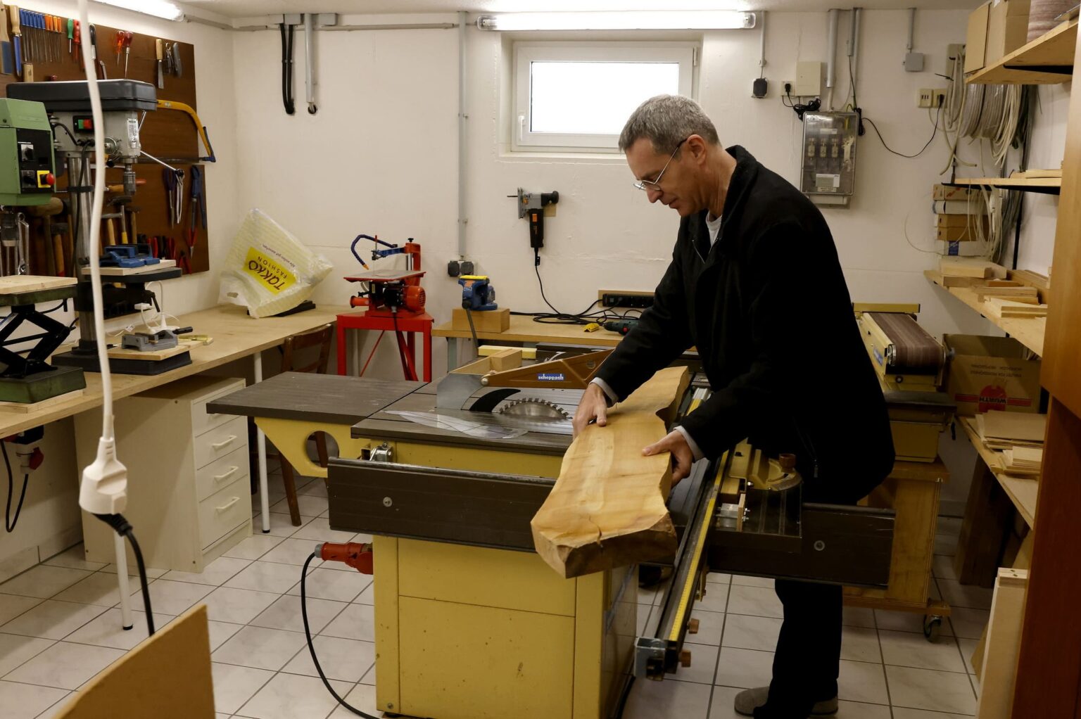 Peter Bachmaier Gitarrenbau - Deutsche Manufakturenstrasse Peter Bachmaier Gitarrenbau - Deutsche Manufakturenstrasse